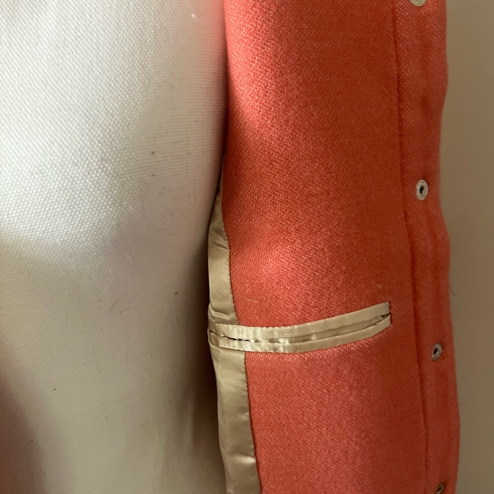 Lauren Moffatt Eastwood Coral Button-Up Coat with Arrow Design - Picture 3 of 7
